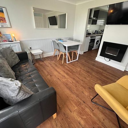 Beachcomber, Sunbeach, Scratby - Two Bed Chalet, Sleeps 4, Free Wi-Fi, Free Club Passes, Free Swimming And Pet Friendly מראה חיצוני תמונה