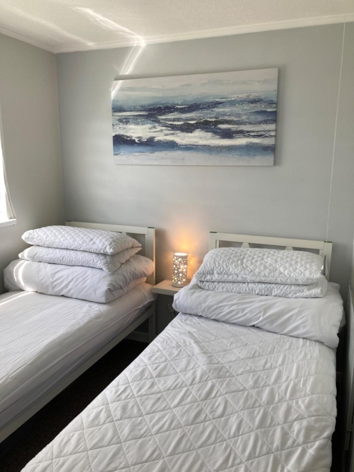 Beachcomber, Sunbeach, Scratby - Two Bed Chalet, Sleeps 4, Free Wi-Fi, Free Club Passes, Free Swimming And Pet Friendly מראה חיצוני תמונה